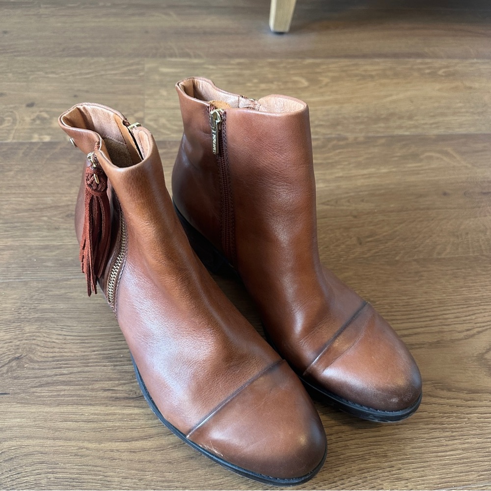 Pikolinos Brown Leather Ankle Boots with Tassel - Picture 4 of 10